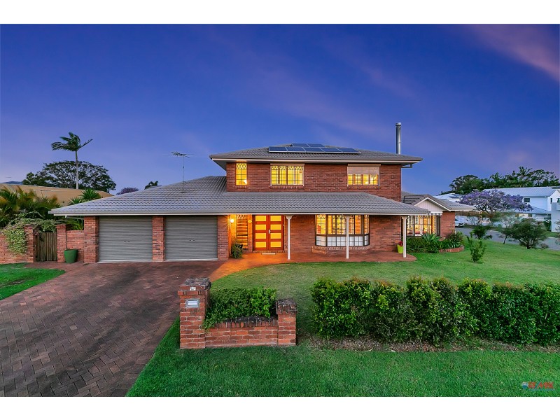 18 Clearwater Street, Ormiston QLD 4160