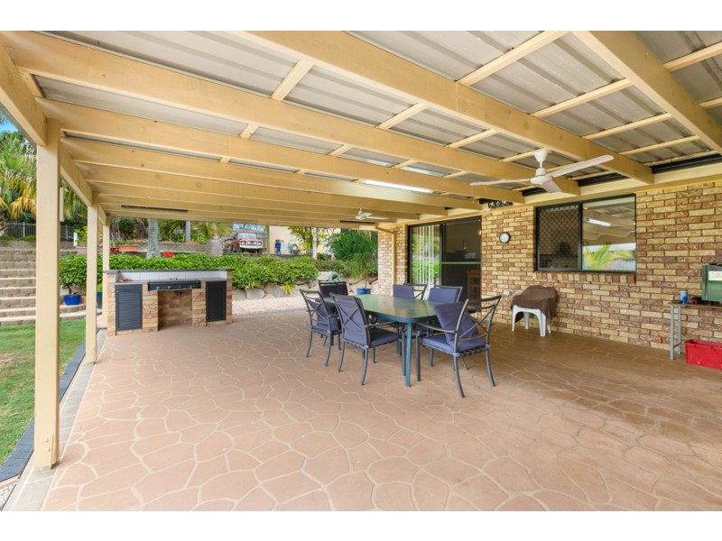 32 Kalmia Drive, Redland Bay QLD 4165