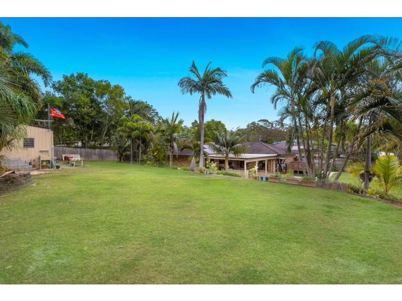 32 Kalmia Drive, Redland Bay QLD 4165