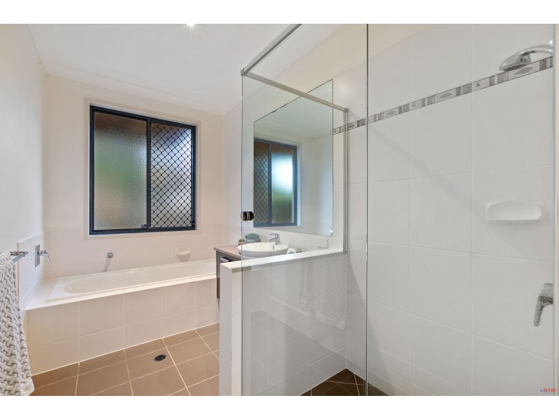 17 Cross Lane, Cleveland QLD 4163