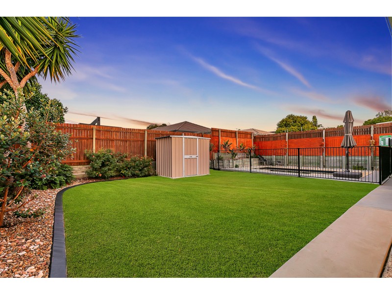 33 Brookvale Drive, Victoria Point QLD 4165
