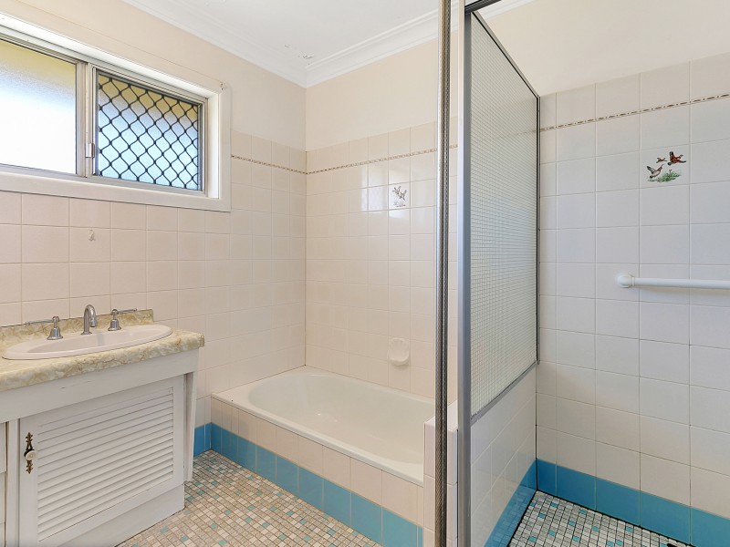 13 South Street, Cleveland QLD 4163