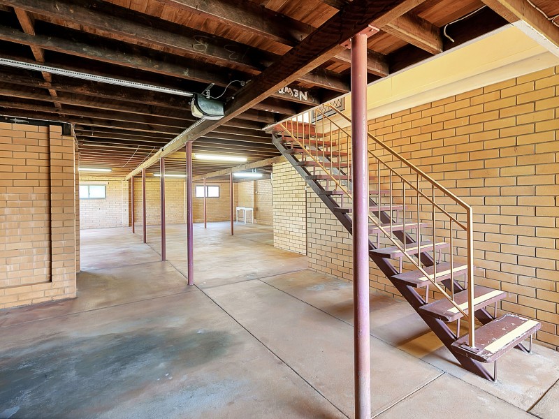 13 South Street, Cleveland QLD 4163