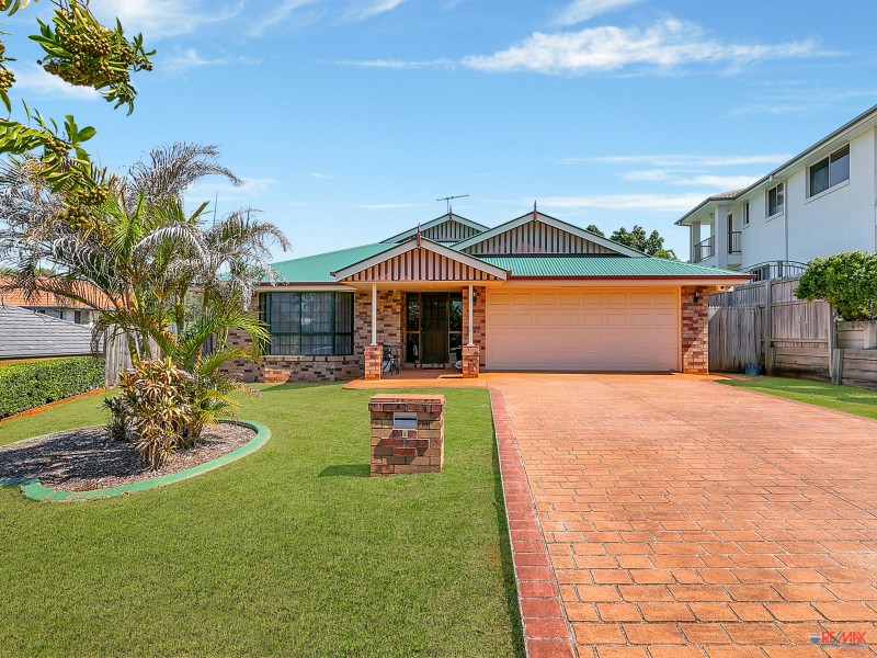 4 Lowe Circuit, Redland Bay QLD 4165