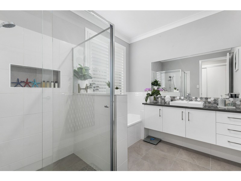 7 Jellicoe Street, Wellington Point QLD 4160