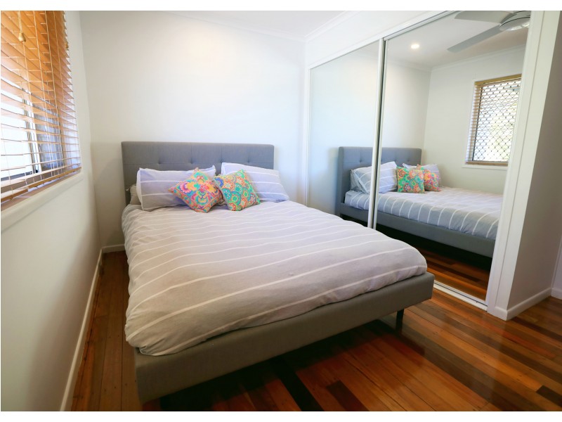 21A Charles Street, Birkdale QLD 4159