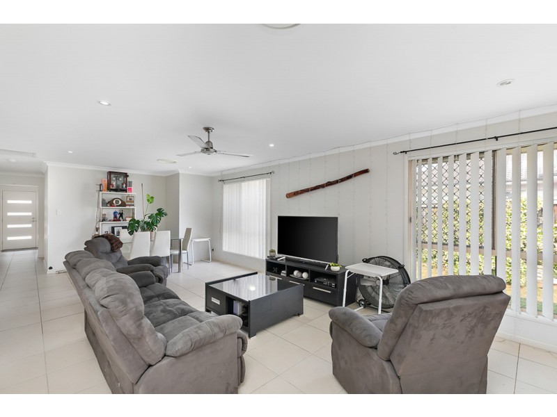 19 Parkgrove St, Birkdale QLD 4159