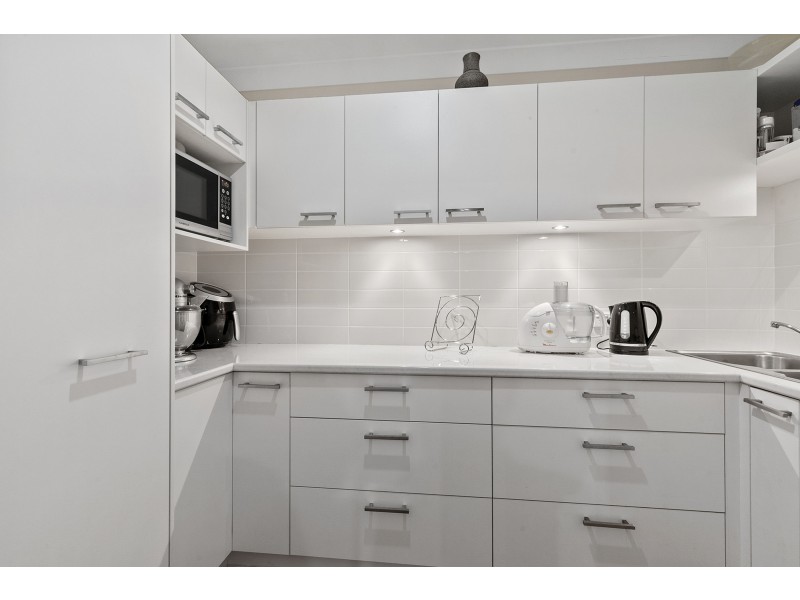 13 Pyrus Place, Redland Bay QLD 4165