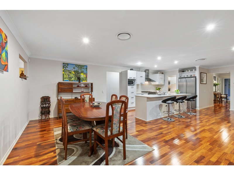 13 Pyrus Place, Redland Bay QLD 4165