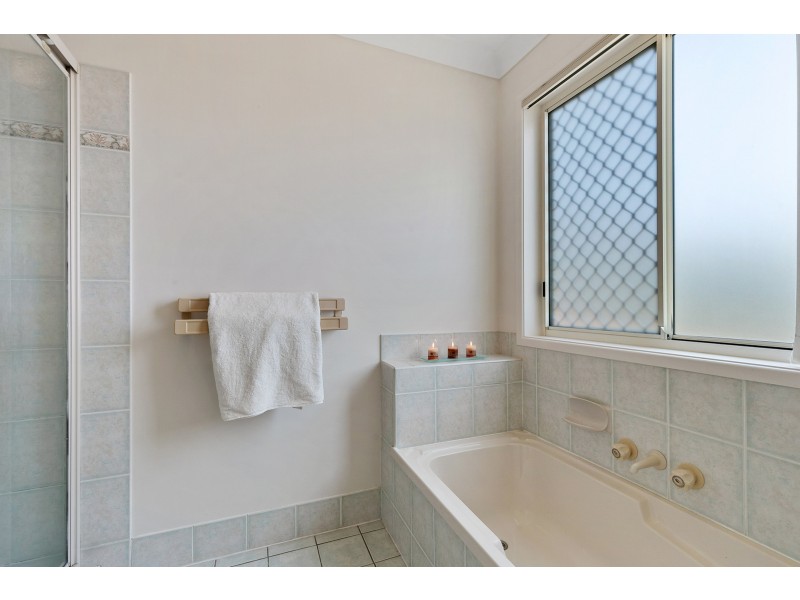 51 Pitt Street, Redland Bay QLD 4165