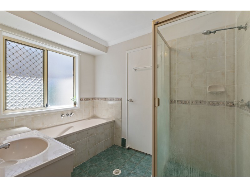 18 Lucy Court, Ormiston QLD 4160