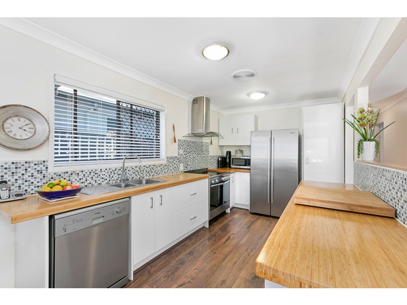 8 Roy Street, Thorneside QLD 4158