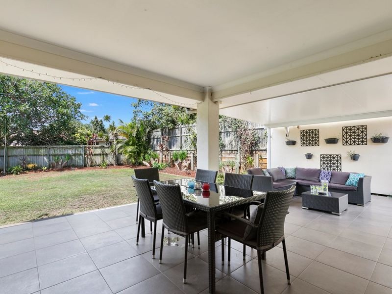4 Keswick Place, Redland Bay QLD 4165