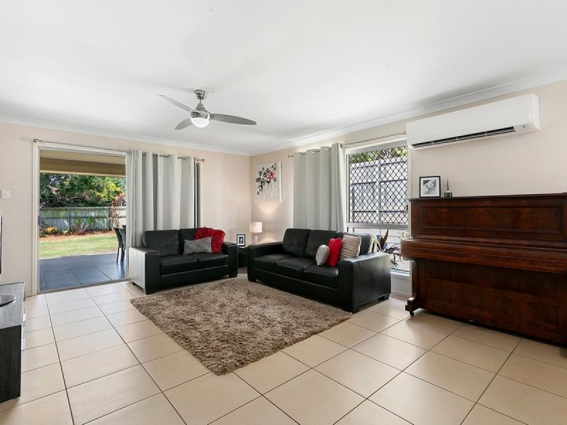 4 Keswick Place, Redland Bay QLD 4165