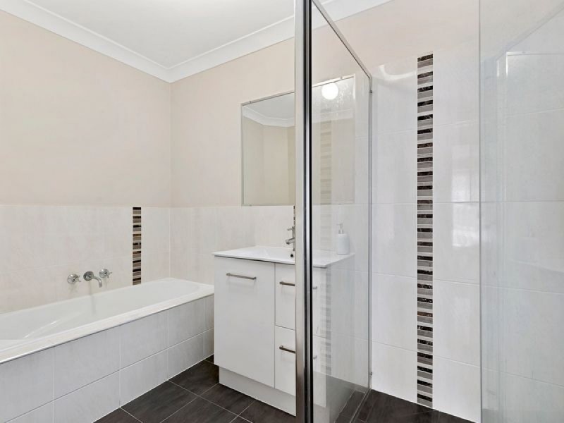 4 Keswick Place, Redland Bay QLD 4165