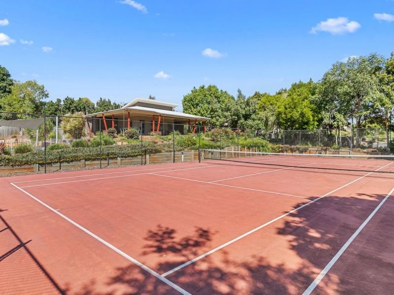 4 Keswick Place, Redland Bay QLD 4165