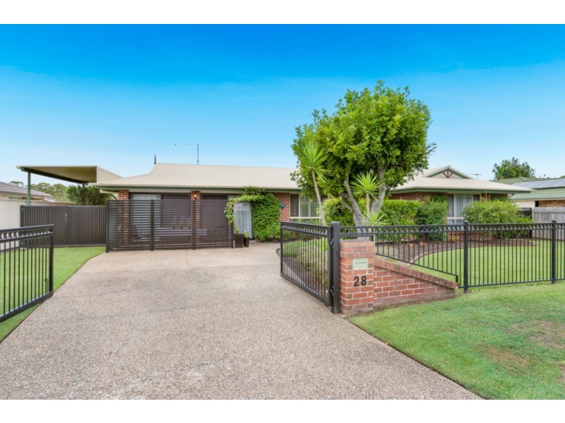 28 Redgrove Avenue, Wellington Point QLD 4160