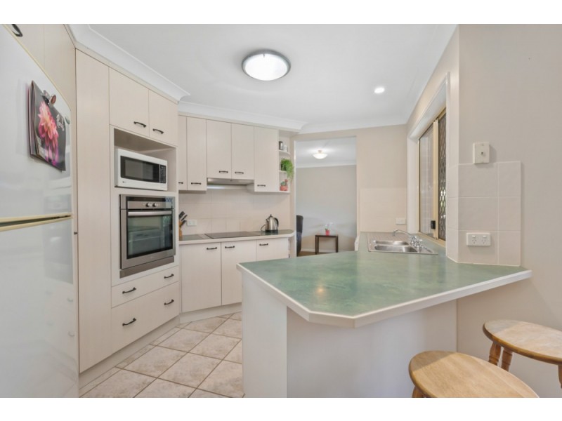 28 Redgrove Avenue, Wellington Point QLD 4160