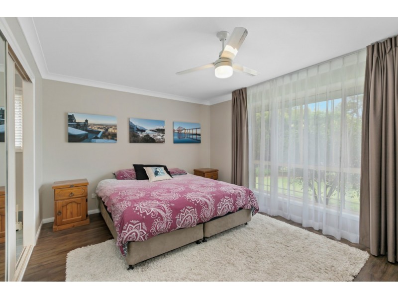 28 Redgrove Avenue, Wellington Point QLD 4160