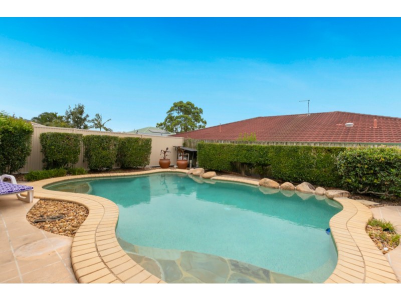 28 Redgrove Avenue, Wellington Point QLD 4160