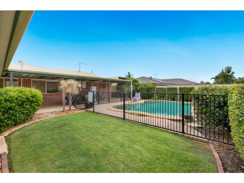 28 Redgrove Avenue, Wellington Point QLD 4160