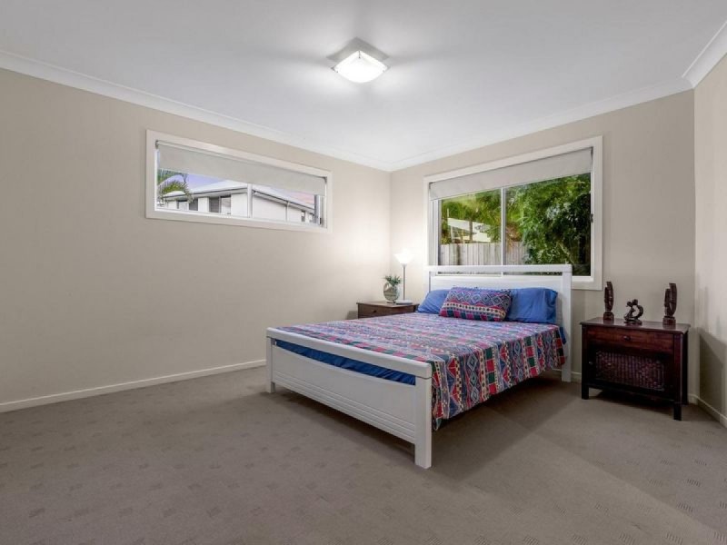 38 Huntly Place, Redland Bay QLD 4165