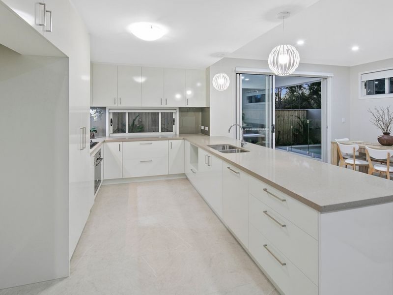 102-106 Sturgeon Street, Ormiston QLD 4160