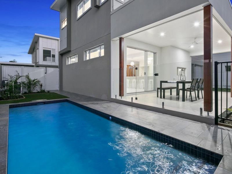 102-106 Sturgeon Street, Ormiston QLD 4160