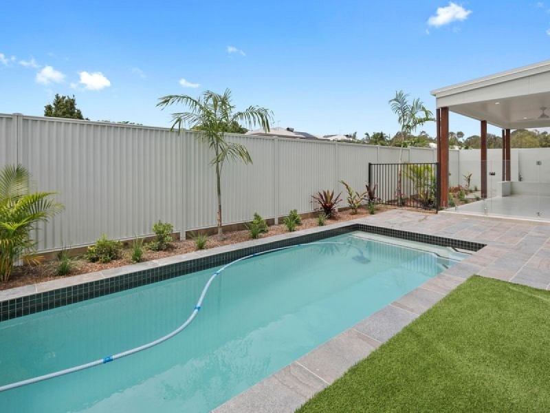 102-106 Sturgeon Street, Ormiston QLD 4160