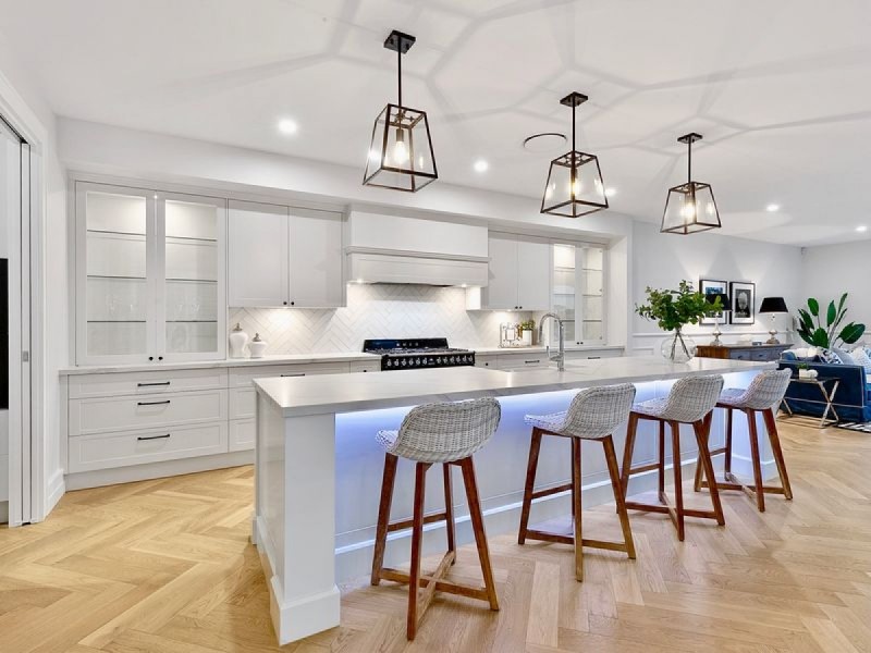 10 Sternlight Court, Raby Bay QLD 4163