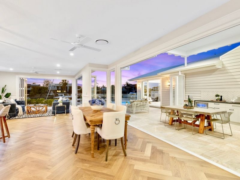 10 Sternlight Court, Raby Bay QLD 4163