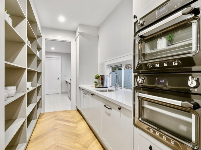 10 Sternlight Court, Raby Bay QLD 4163