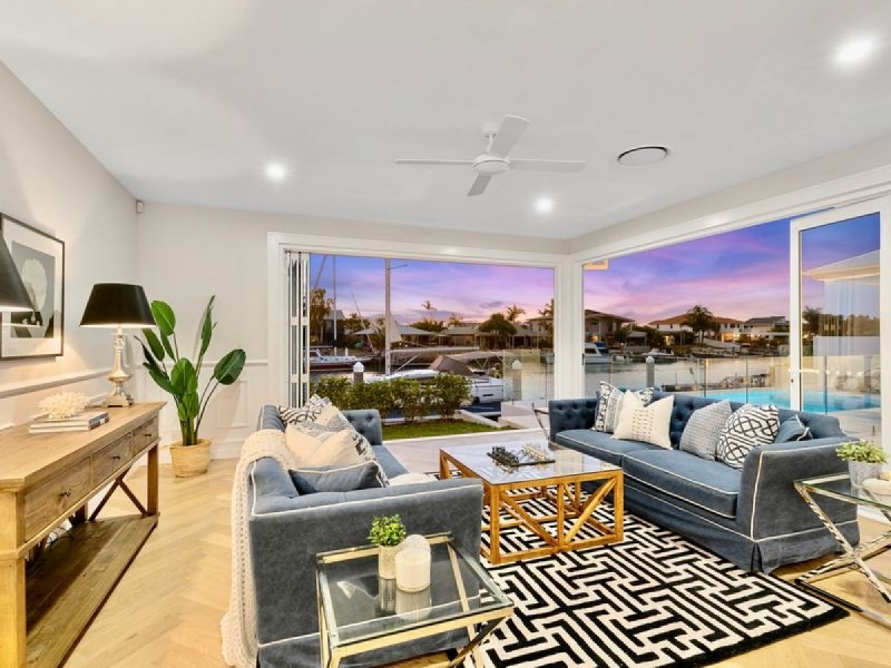 10 Sternlight Court, Raby Bay QLD 4163