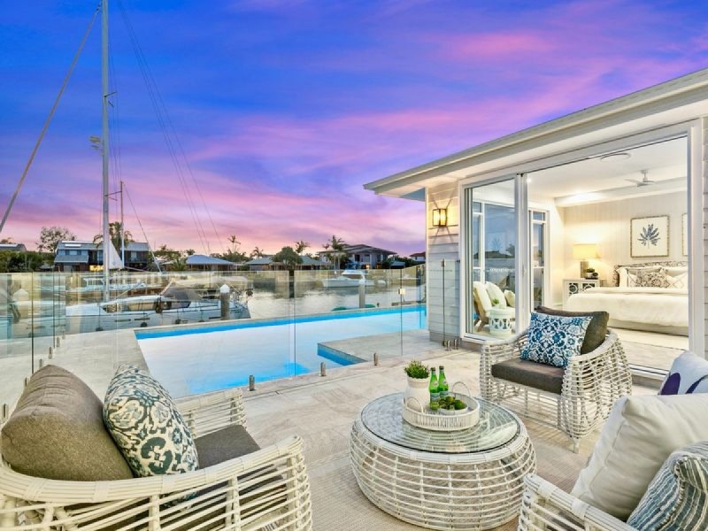 10 Sternlight Court, Raby Bay QLD 4163