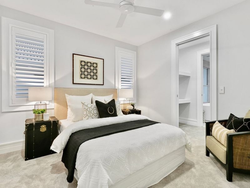 10 Sternlight Court, Raby Bay QLD 4163