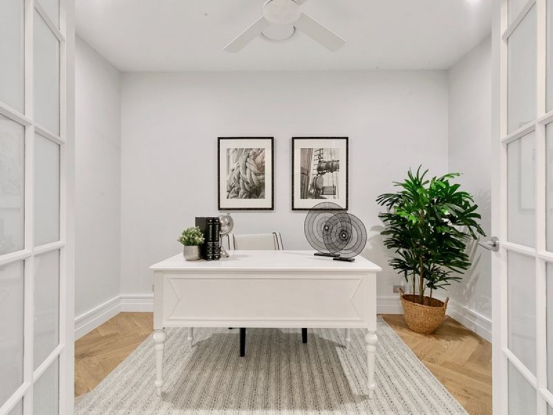 10 Sternlight Court, Raby Bay QLD 4163