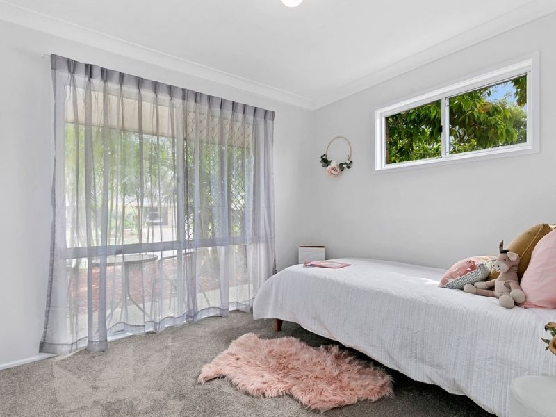 16 Chatsworth Circuit, Capalaba QLD 4157
