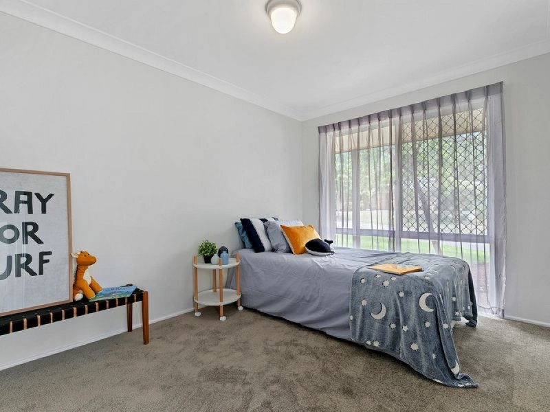16 Chatsworth Circuit, Capalaba QLD 4157