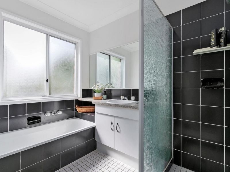 16 Chatsworth Circuit, Capalaba QLD 4157