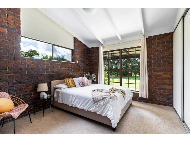 98 Kingfisher Road, Mount Cotton QLD 4165