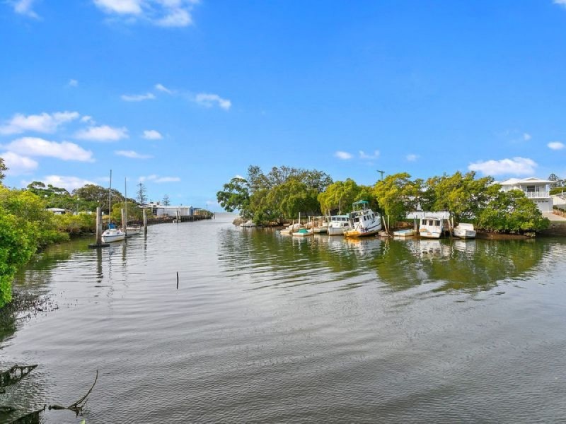 29 Fox Street, Wynnum QLD 4178