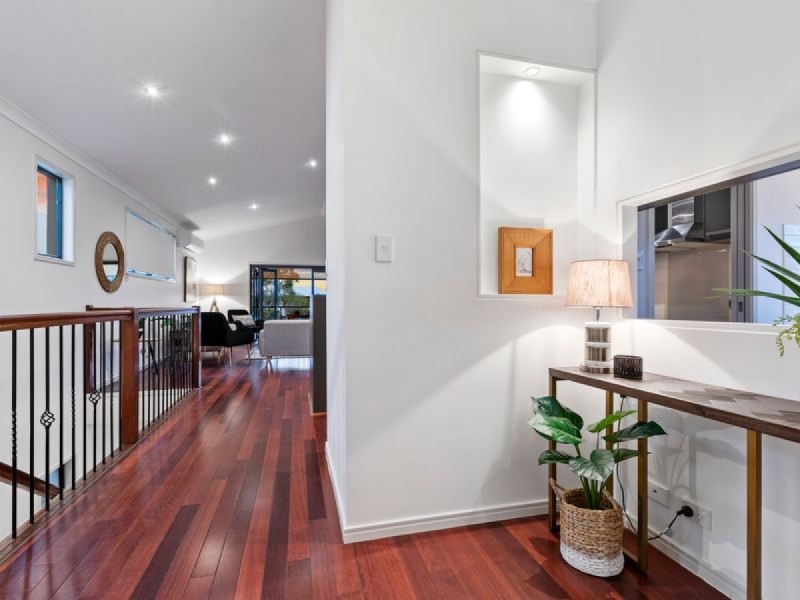 17 Cross Lane, Cleveland QLD 4163