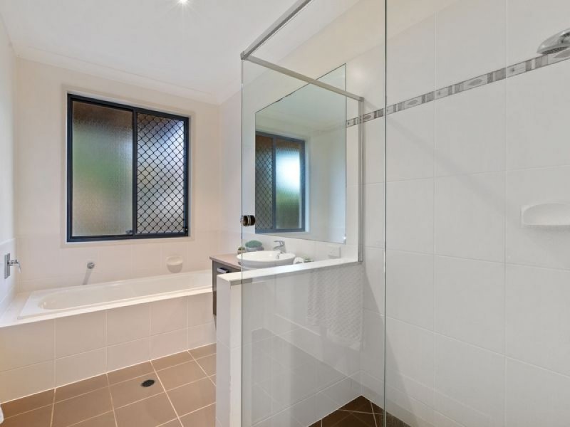 17 Cross Lane, Cleveland QLD 4163