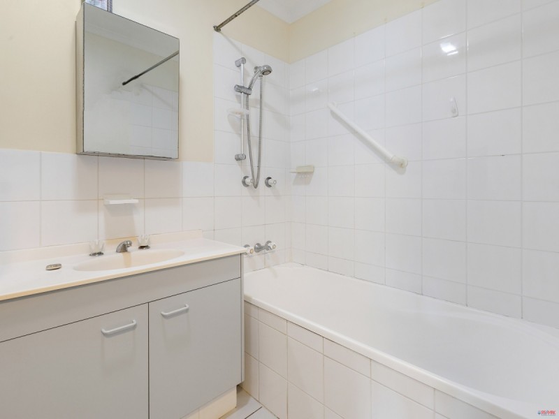 8/52 FISHER Road, Thorneside QLD 4158