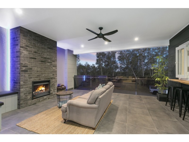 20 Duke Street, Wellington Point QLD 4160