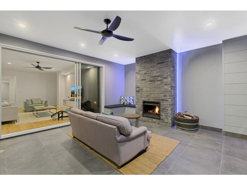 20 Duke Street, Wellington Point QLD 4160