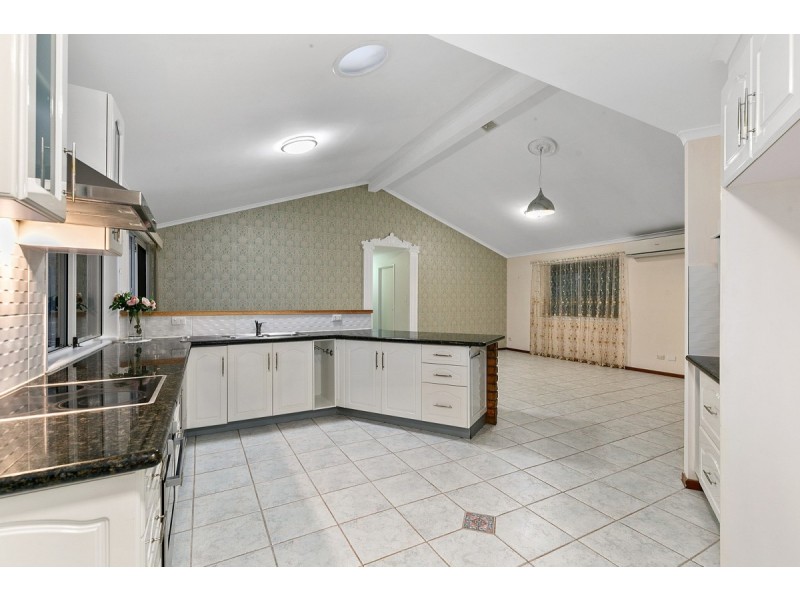 27 Tipuana Drive, Capalaba QLD 4157