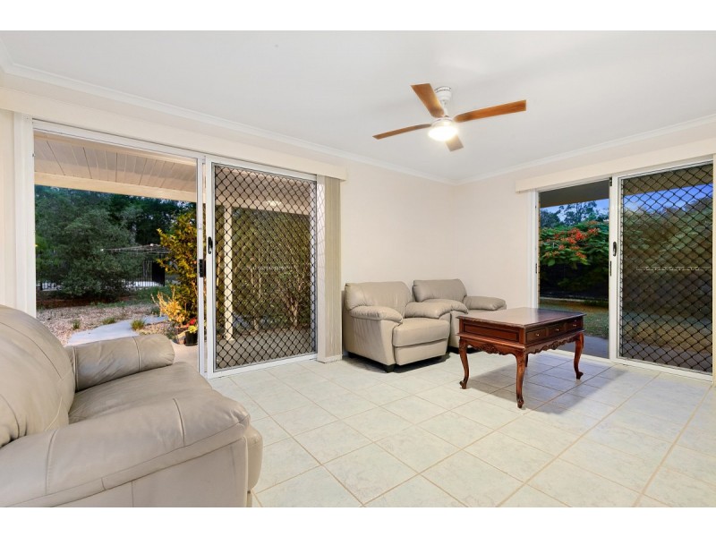 27 Tipuana Drive, Capalaba QLD 4157