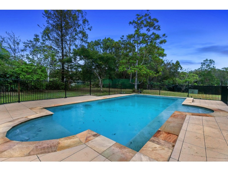 27 Tipuana Drive, Capalaba QLD 4157