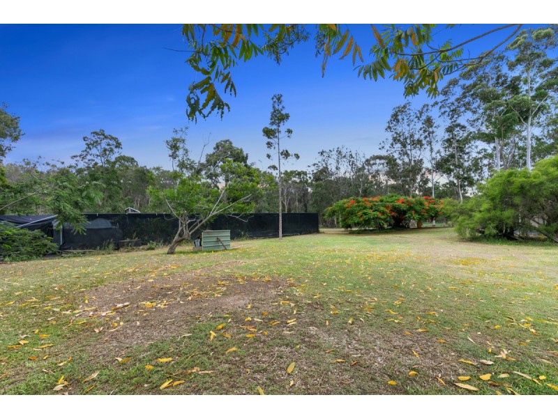 27 Tipuana Drive, Capalaba QLD 4157